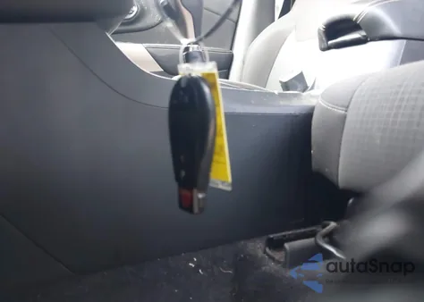 2017 Jeep Cherokee Latitude Fwd from USA, damaged, VIN 1C4PJLCB9HD219392